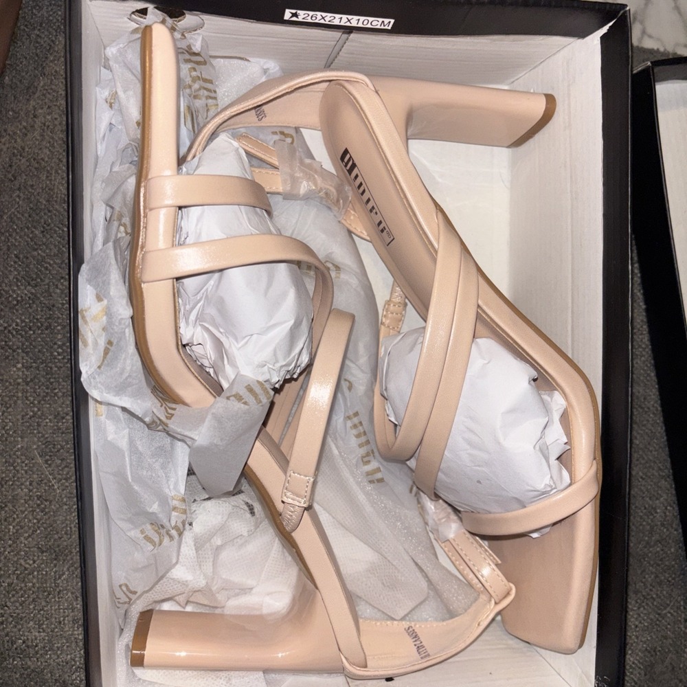 Idifu Women's Tan Heels Shoes Size 8.5 Dressy Pumps Fashionable
